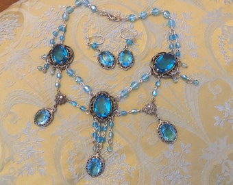 Deco Light Sparkling Aqua Regal Necklace and earrings set