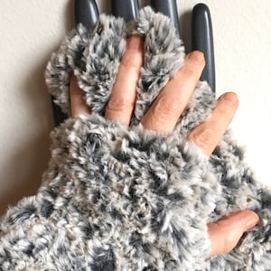 Fingerless Mitts knit in Faux Fur, Touchscreen Mitts, Faux Fur, Cozy Hand Warmers, Computer Handwarmers image 2