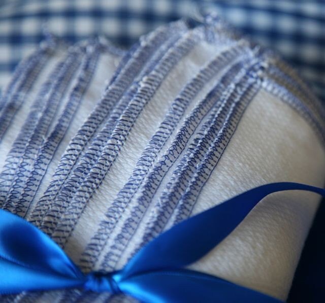 Un paper towels Royal blue Everyday Napkins 12