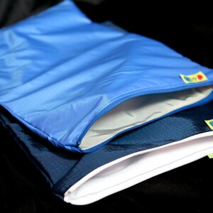 Insulated Quart size zip storage bag image 3