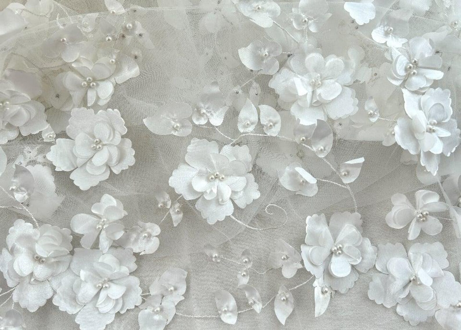3-D Flower Lace Fabric in silver off-white color