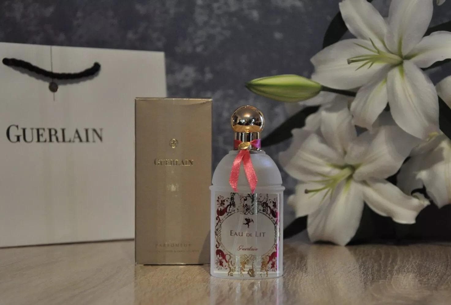 Guerlain Eau De Lit, Perfumed Fragrance for Sheets (125ml, Old