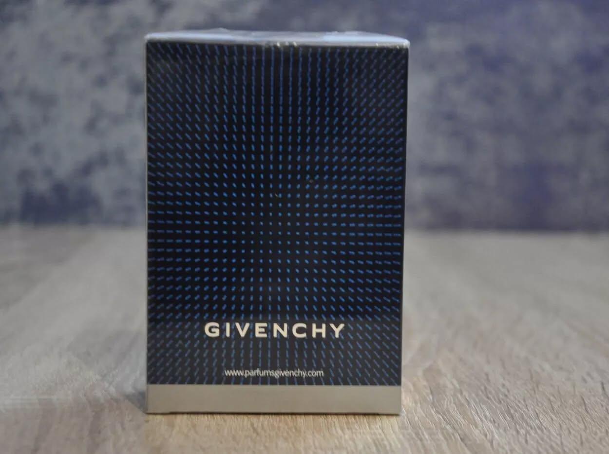 ジバンシィ パイ ネオ オードトワレ 50ml、廃盤、非常に希少、新品