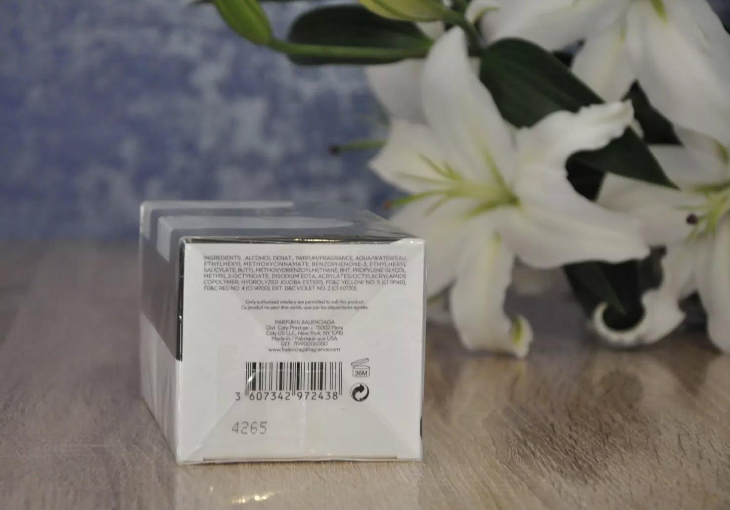 B. バレンシアガ オードパルファム 50ml、廃盤、非常に希少、新品
