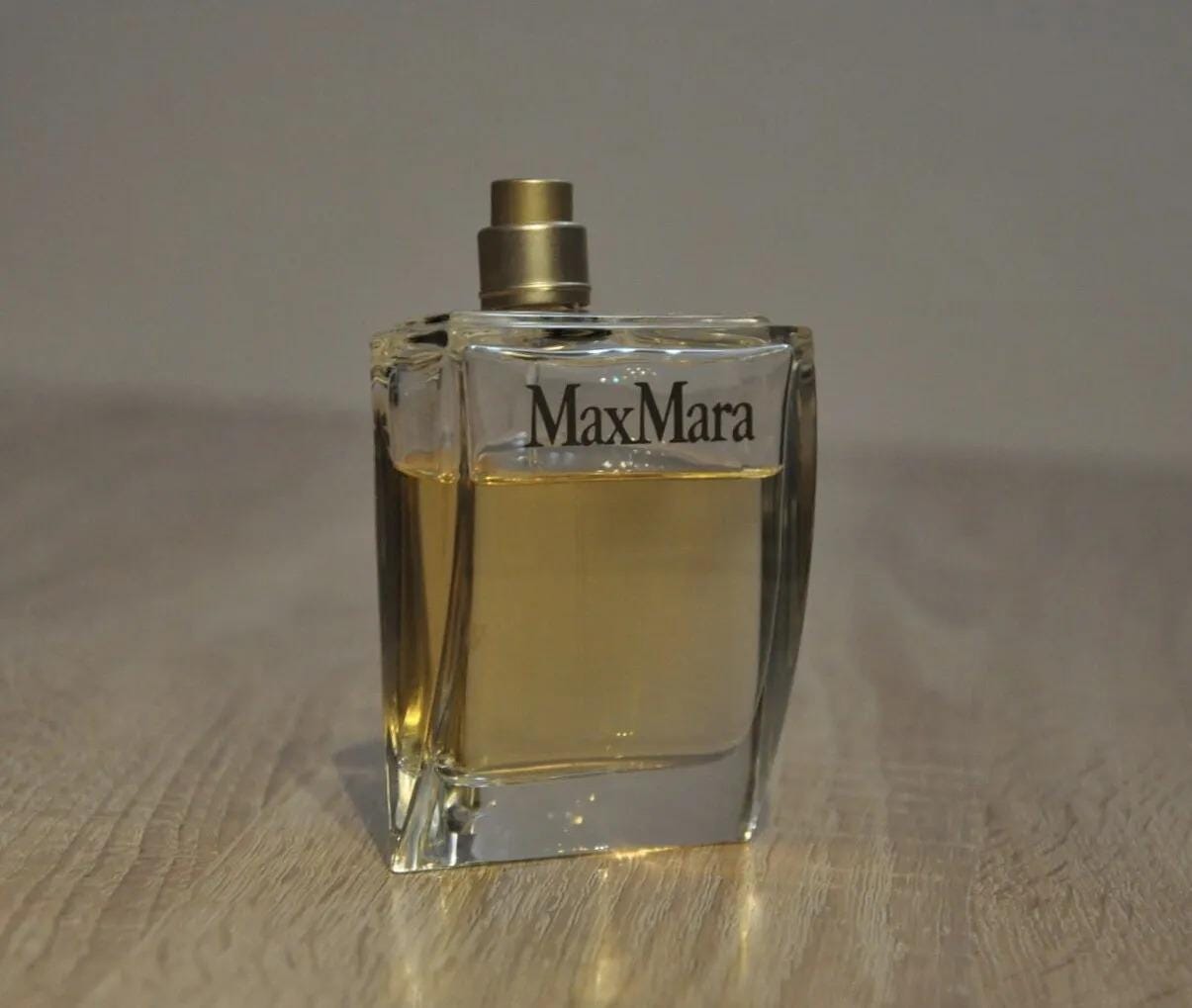 【希少】新品未使用　廃盤希少　マックスマーラ　オードパルファム　香水　70ml 希少】新品未使用 廃盤希少 マックスマーラ オードパルファム 香水