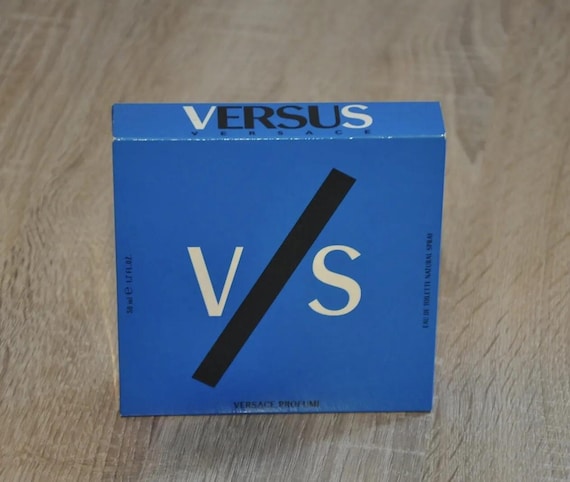 ヴェルサーチ VERSUS ヴェルサス オードトワレ 50ml ヴェルサーチ VERSUS V/S オードトワレ 50ml、ヴィンテージ