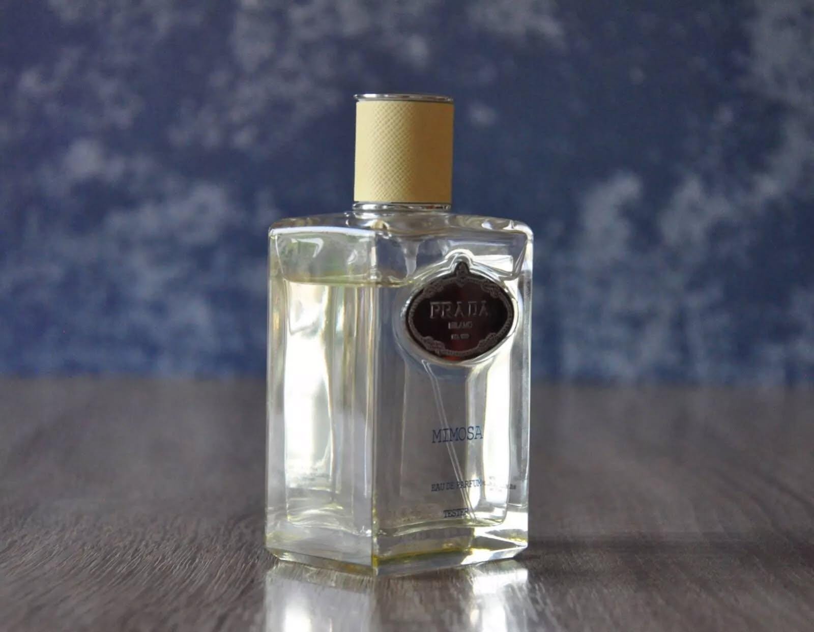 プラダ インフュージョン ミモザ オードパルファム 100ml、廃盤、非常