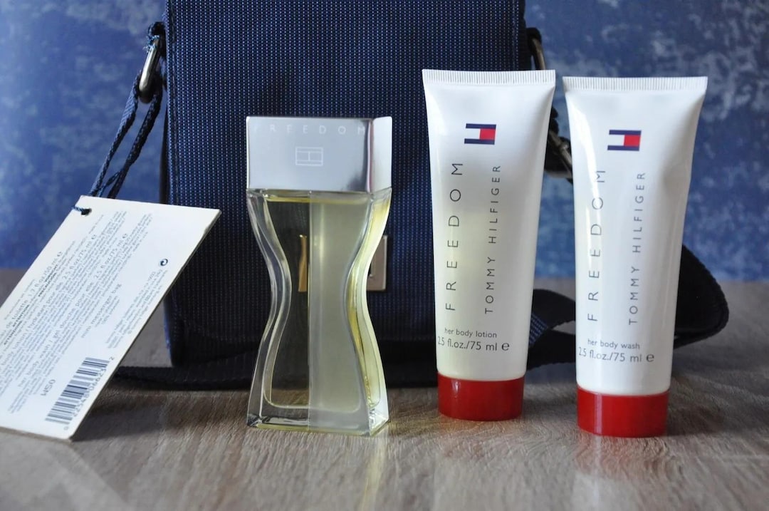 Tommy Hilfiger FREEDOM for Her SET Eau De Toilette Vintage