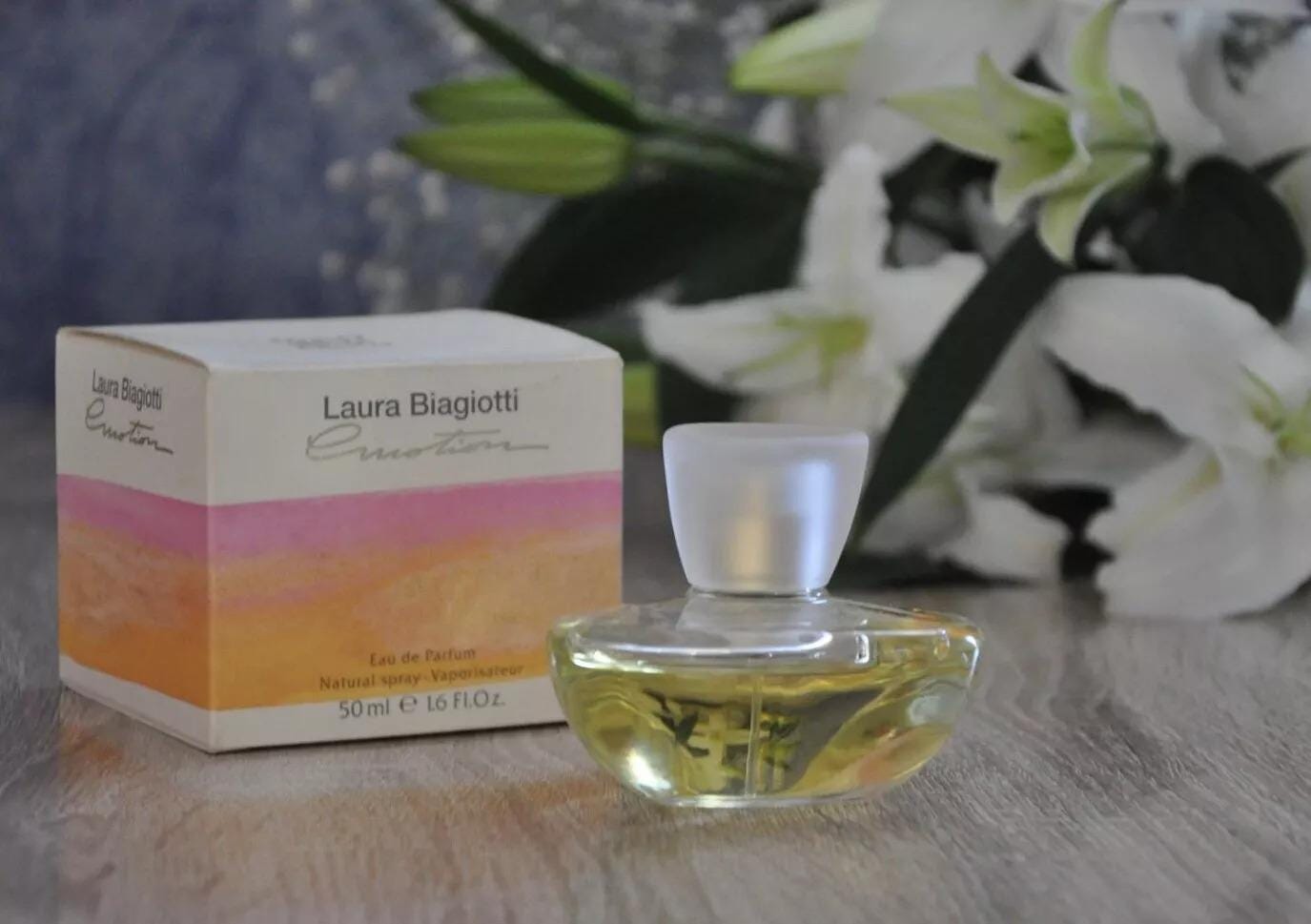 【新品未使用】ラウラ ビアジョッティ エモーション オーデパルファム50ml il_fullxfull.6493566765_3b4k.jpg