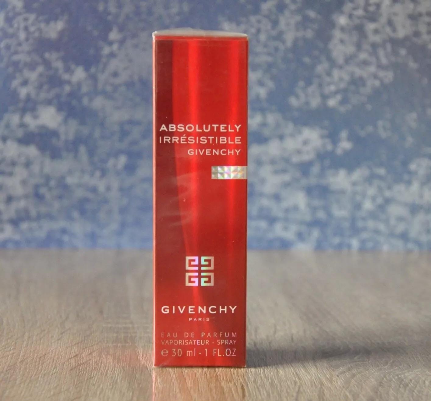 ジバンシィ アブソリュートリー イレジスティブル オードパルファム