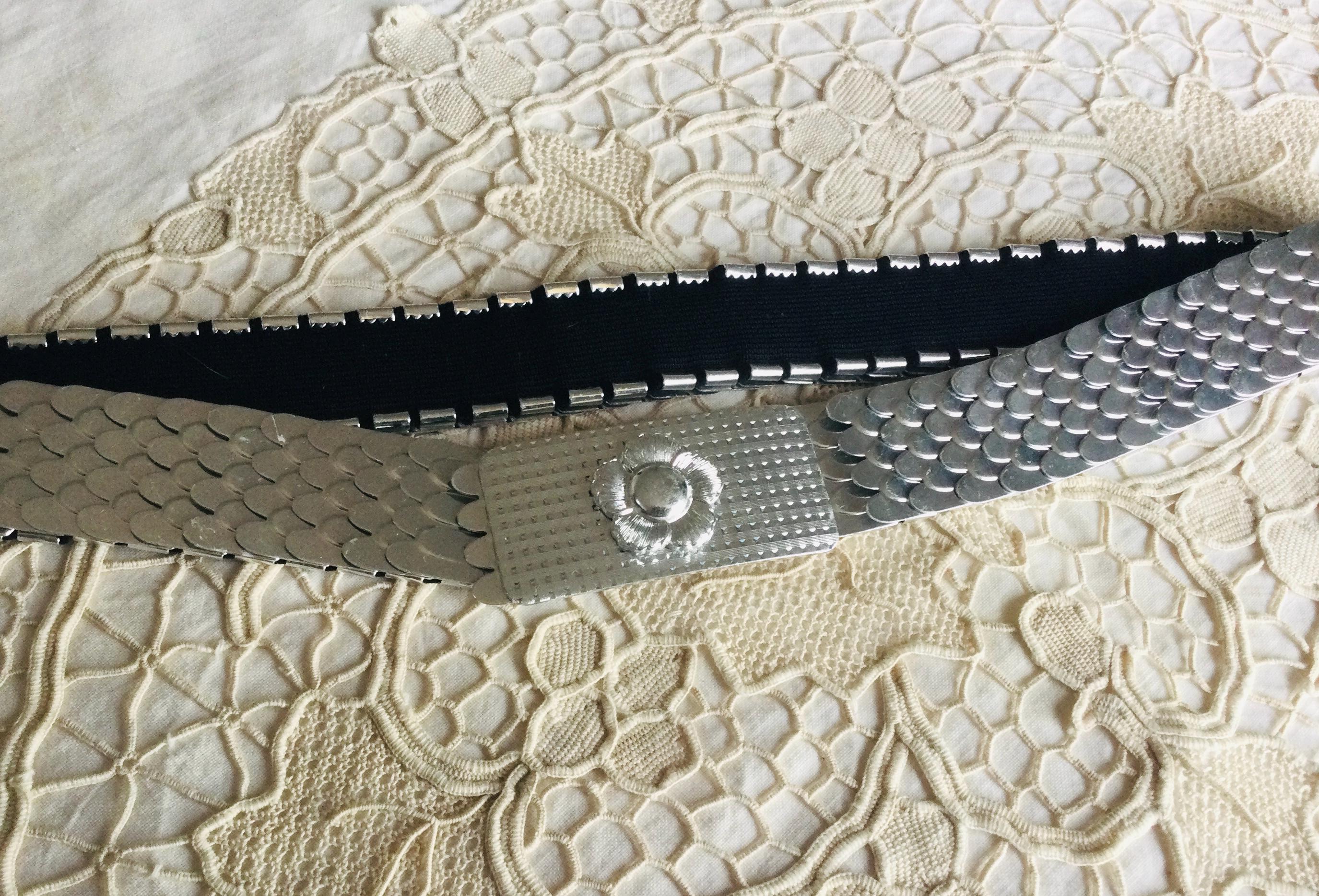 Vintage 1970s Silver Fish Scale Belt: Stretchy Metal, Fancy 