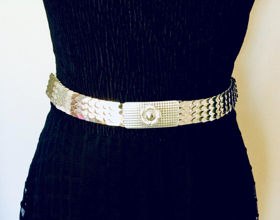 Vintage 1970s Silver Fish Scale Belt: Stretchy Metal, Fancy  display picture 1