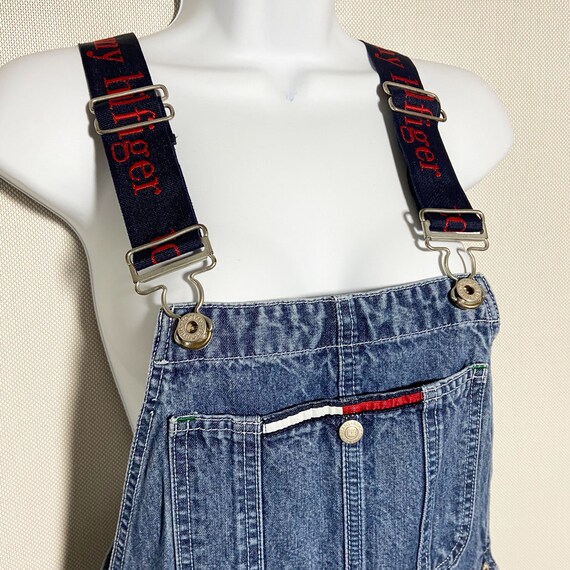 Tommy Hilfiger Size Small Vintage Logo Spell Out S