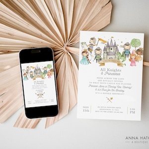 Pode incluir: Um cart&atilde;o de convite branco com uma ilustra&ccedil;&atilde;o em aquarela de um castelo, cavaleiros e princesas. O texto no cart&atilde;o diz "Todos os Cavaleiros e Princesas" e "De todo o pa&iacute;s, voc&ecirc;s s&atilde;o convidados para o que o Castelo Boyd planejou! A &aacute;rea da princesa est&aacute; completando um ano (viva!) e &eacute; uma divers&atilde;o para os beb&ecirc;s. &Eacute; um anivers&aacute;rio duplo!" A data &eacute; 11 de novembro &agrave;s 14h00. O endere&ccedil;o &eacute; 214 Royal Princess Drive, Memorial, AL 35211. RSVP para a Rainha no 123-456-7890.