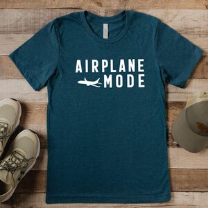Travel Shirt, Airplane Mode Shirt, Aviation Shirt, Pilot Shirt, Vacation Shirt, Easily Distracted by Airplanes Shirt, Airplane Lover Shirt zdjęcie 2