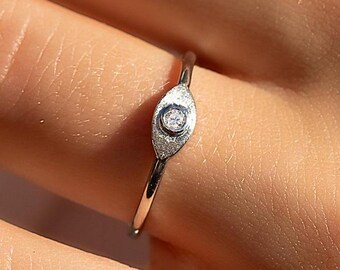 Delicato anello solitario minimalista in argento sterling 925 con diamante e zirconia cubica per lei, anello solitario unico e delicato, anello per tutti i giorni