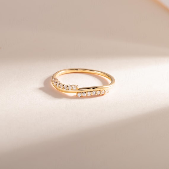 Minimalist Gold Promise Ring for Her, Unique 18K Gold Filled CZ Wedding Band, Dainty Crossover Ring, 18K Vermeil Stacking Ring, Wedding Ring