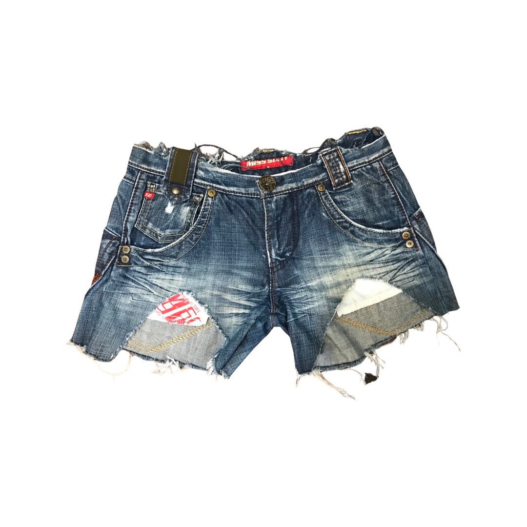 10 uk girls womens distressed studded denim hotpants shorts size 6-8 10 uk girls womens distressed studded denim hotpants shorts size 6-8