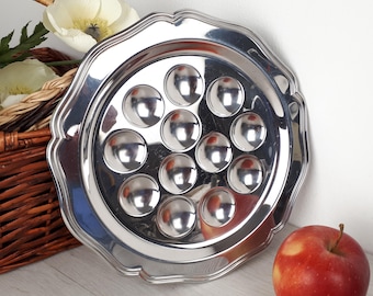 Vintage 12 Snail Plate in Stainless Steel by Guy Degrenne, Metal Tableware, Inox from France, Snail Dish, Elegant Gift