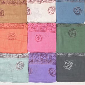 Sarong maxi 190 cm coprispalle indiano pareo copricostume pashmina stola cotone super leggero divinità indù made in India Om mantra