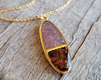 Crushed  Stone Inlay Necklace- Crushed Lilac Lepidolite and Red Tiger's Eye - Gold Split Oval Necklace - Nature Jewelry