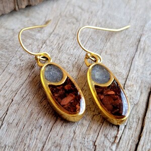 Crushed Stone Earrings - Crushed Red Tiger's Eye and Light Blue Kyanite Dangle Earrings - Gold Oval Stone Inlay - Nature Jewelry
