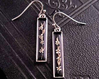 Real Queen Anne's Lace Bar Dangle Earrings in Silver Tone