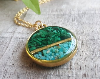 Crushed Green Malachite and Turquoise Necklace - Crushed Stone - Green and Turquoise Gold Horizon Split Circle Necklace