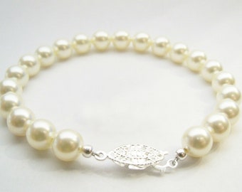 Swarovski pearl bracelet and matching drop earrings 8mm round ivory/cream pearls and silver plated filigree clasp