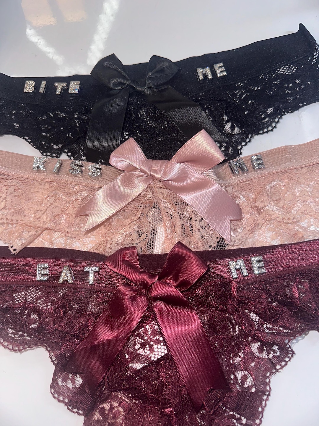Linked Solid Ring Bow Thong Panties - ED