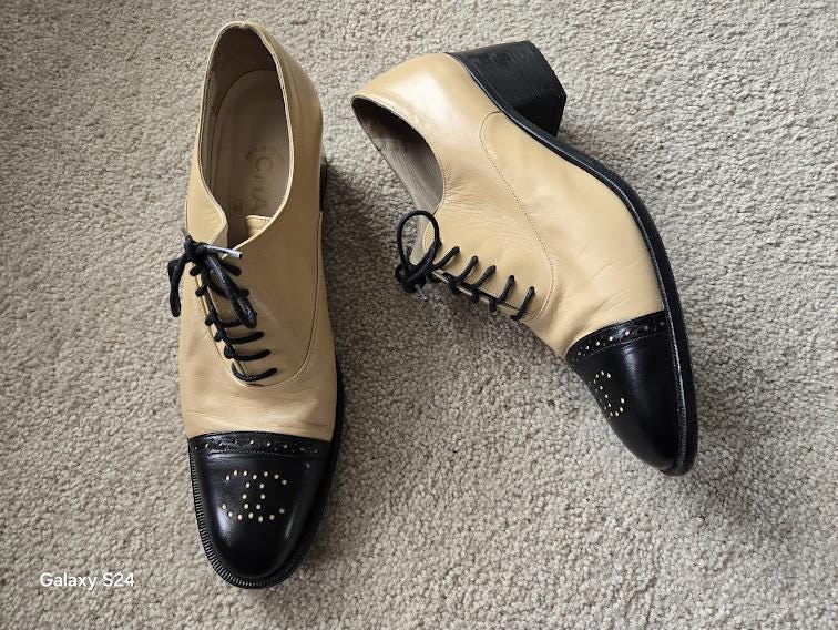 CHANEL Flat Oxford Shoes Size: EU 39