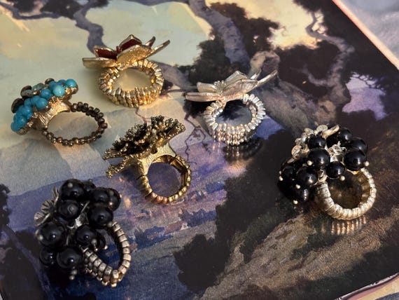 Vintage Robert Allison statement stretch ring, HU… - image 13