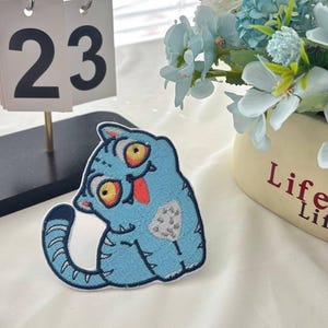 Cat And Bird Demon Hunter Embroidered Iron On Patch, K-Pop Demon Tiger Patch For Jeans, Totes, KPOP Band Huntrix Sew on Patch, Jinu Fan Gift