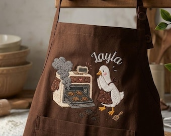 Delantal de lino bordado: diseño divertido de ganso, delantal para amantes de los gansos, delantal divertido para cocinar con gansos, tallas para adultos y niños, delantal con nombre personalizado.