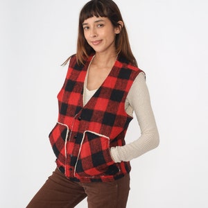 Buffalo Plaid Vest 80s Sherpa Lined Winter Vest Red Plaid Wool Vest Lumberjack Shearling 1980s Snap Button Up Vintage Black Medium Large