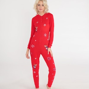 80s Pajama Jumpsuit Red Snowflake Ski Bear Print One Piece Pajamas Sleep Pants Skiing Winter Adult Button up Christmas PJs Vintage 1980s xs
