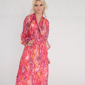 Vestido longo dos anos 70, estampa de mármore rosa, vestido retrô psicodélico, manga comprida, cintura alta, gravata, roxo, laranja, vintage, anos 70, buraco de fechadura, pequeno, tamanho P