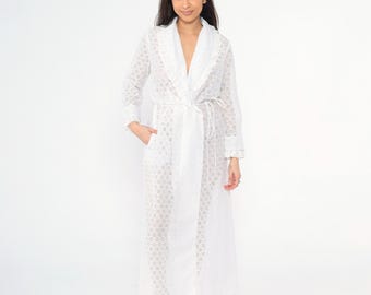 Vintage White Eyelet Lace Robe 70s Ruffle Trim Wrap Belted Sheer Bohemian Long Sleeve Lightweight Cover Up 1970s Cottagecore Boho Small S
