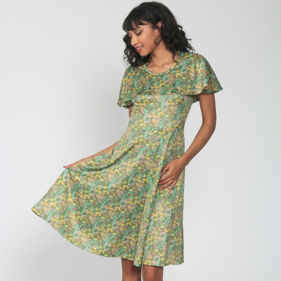 Vintage Green Floral Dress 70s Capelet Flutter Sleeve Dress Midi High Waisted Sleeveless 1970s Flounce Bohemian Small s