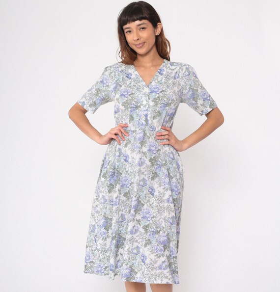 Floral Midi Dress 80s Lavender Dress Romantic Button Up Shirtdress 1980s High Elastic Waist V Neck Pocket Short Sleeve Small 6 Petite 6P