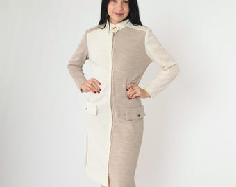 Vintage Mod Color Block Dress 60s White Taupe Space Age Shift Dress Two Tone Front Zip Up Gogo 1960s Twiggy Long sleeve Medium 8