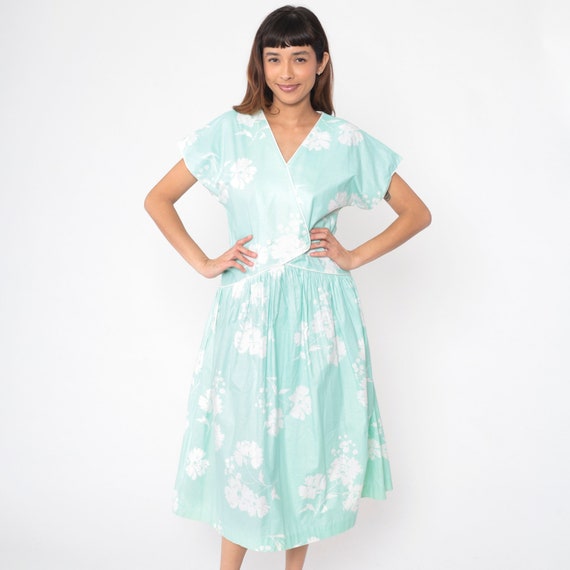Floral Day Dress 80s Mint Blue Midi Dress Faux Wrap Double Breasted Button up Short Sleeve V Neck High Waisted Cotton Vintage 1980s Medium