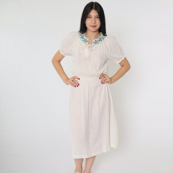 70s Peasant Dress Floral Embroidered Off-White Gauze Dress Boho Midi Vintage 1970s Hippie Bohemian High Waisted Lace Up Summer Small