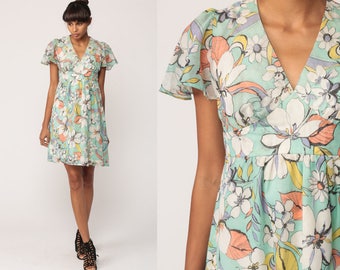 Floral Mini Dress 70s Boho Babydoll FLUTTER SLEEVE Flower Deep V Neck 1970s Vintage Empire Waist Bohemian Garden Party Mint Green Small