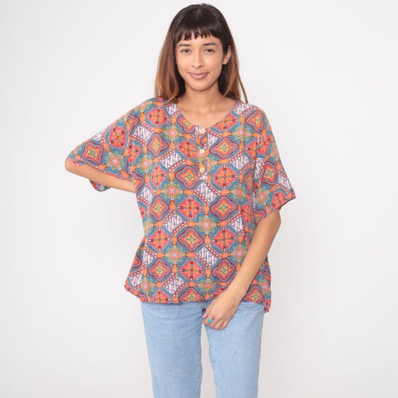Y2K Floral Blouse Diamond Tile Pattern Button Front V Neck Short Sleeve Multicolor Red Blue Pink Psychedelic Maximalist Vintage Top Medium M