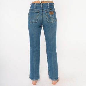 90-tals Wrangler-jeans med hög midja, raka ben, ljusblå tvättade denimjeans, bomull, vintage, klassiska, vardagliga, enkla byxor, 30x32, medium bild 13