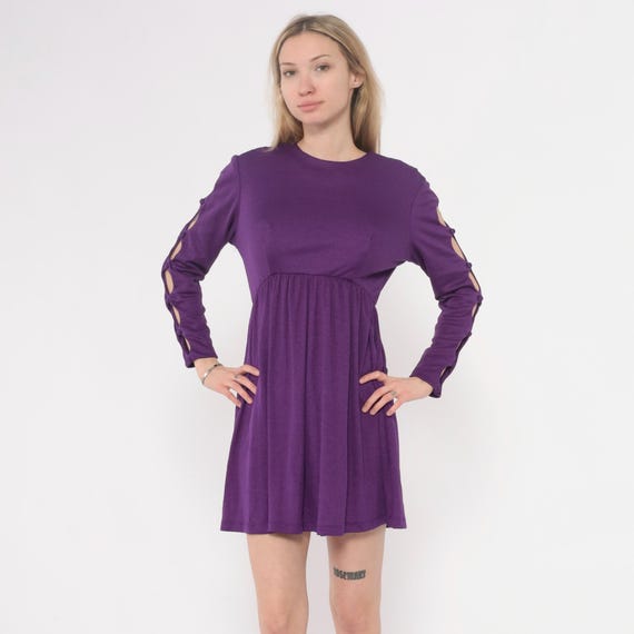 60s Purple Mini Dress Cutout Sleeve Mod Style A Line Shift Vintage Solid Color Round Neck Above Knee Length Party Dress Sixties Small S