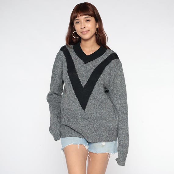 Chevron Striped Sweater 90s Gray V Neck Black Trim Pullover Minimalist Long Sleeve Geometric Alternative Grunge Winter Wear Extra Large XL