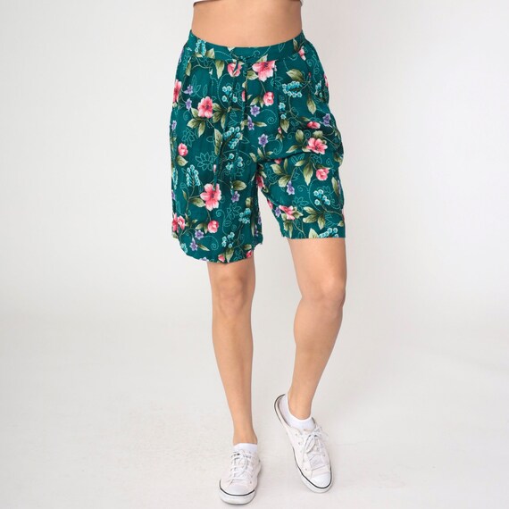 90s Floral Shorts Teal Rayon Print Baggy Pleated Shorts Boho High Waisted Wide Leg Bermuda Shorts Tropical Botanical 1990s Vintage Medium