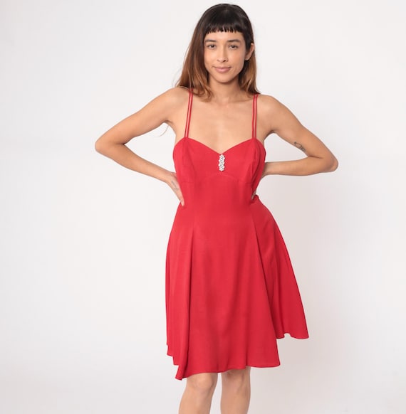 Red Mini Dress 90s Sweetheart Neckline Knee Length Cocktail Princess Coquette Summer Date Night Going Out Club Party Feminine Medium M